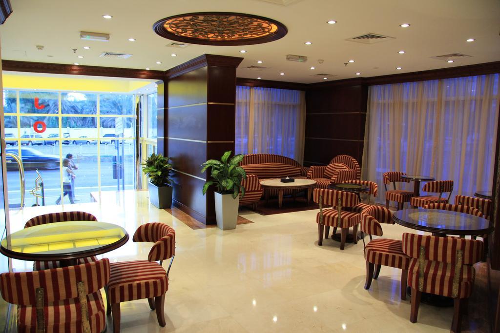 Trianon Royal Hotel Abu Dhabi Ngoại thất bức ảnh