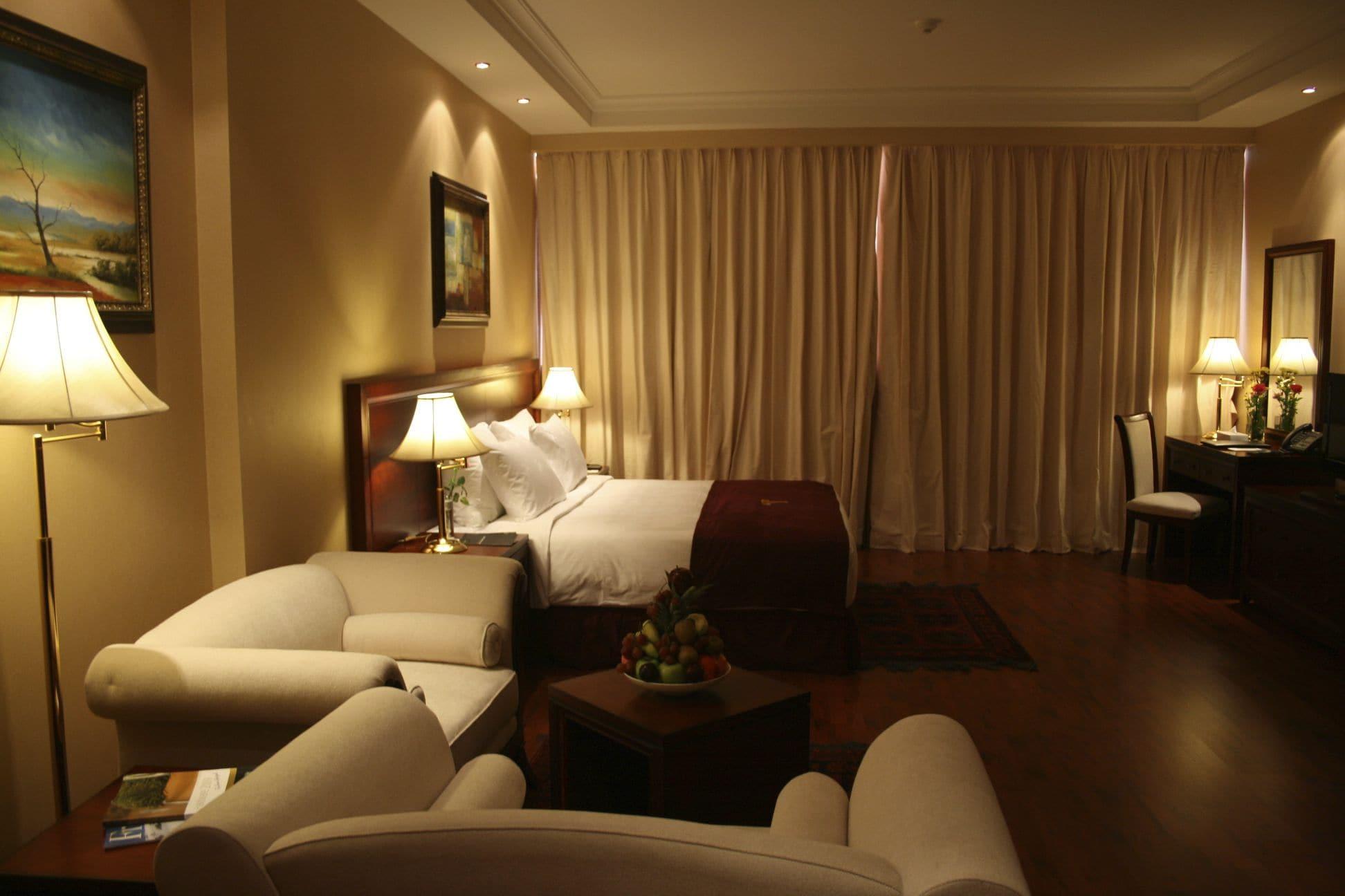 Trianon Royal Hotel Abu Dhabi Ngoại thất bức ảnh