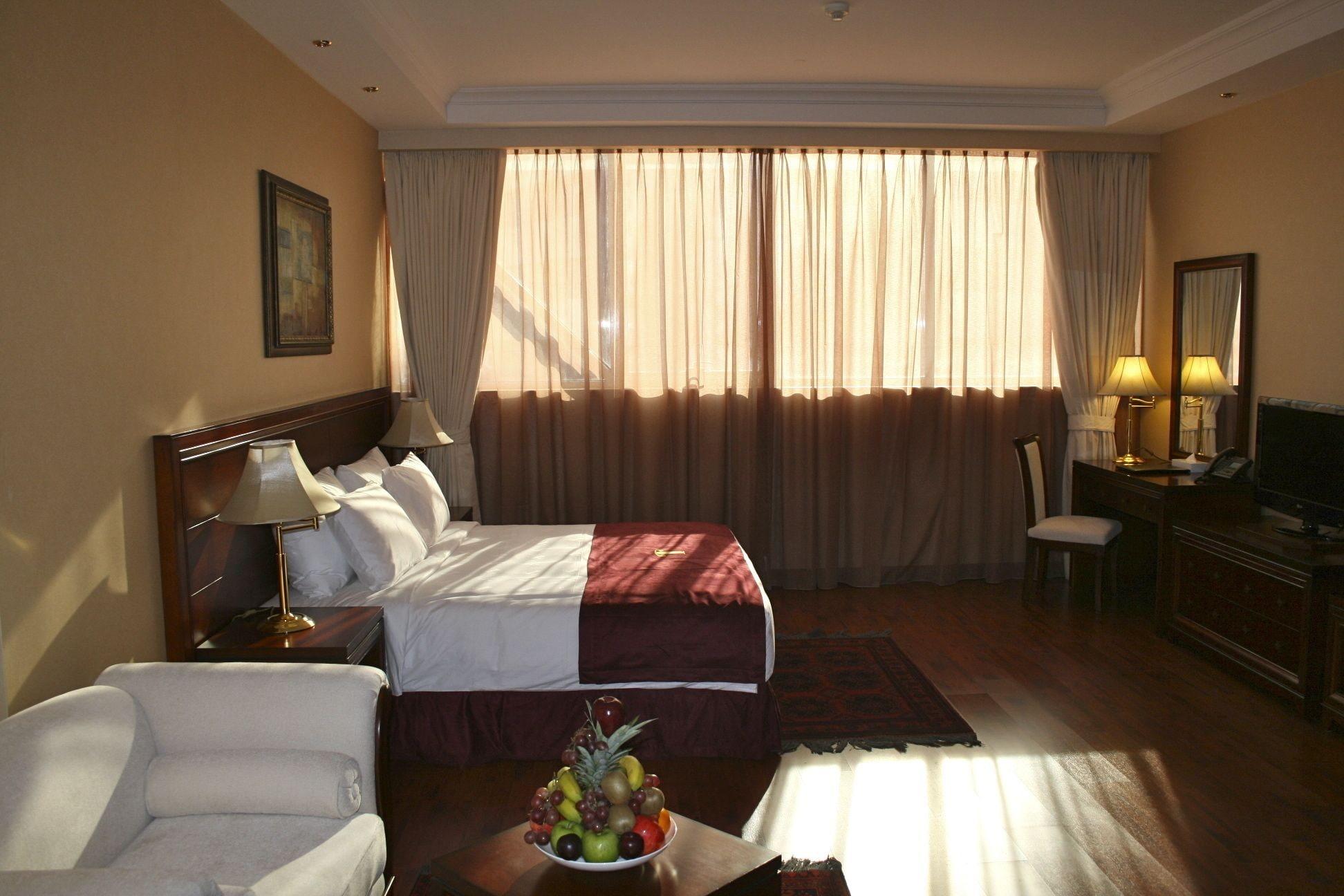 Trianon Royal Hotel Abu Dhabi Ngoại thất bức ảnh