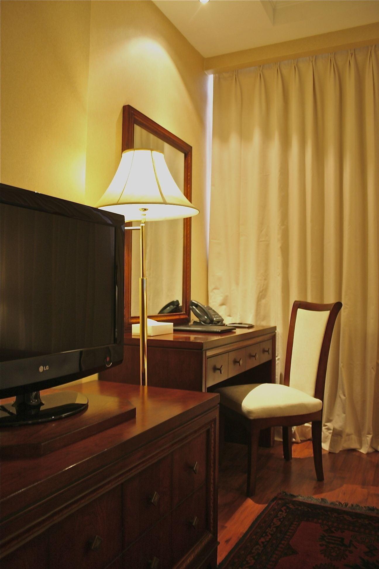 Trianon Royal Hotel Abu Dhabi Ngoại thất bức ảnh