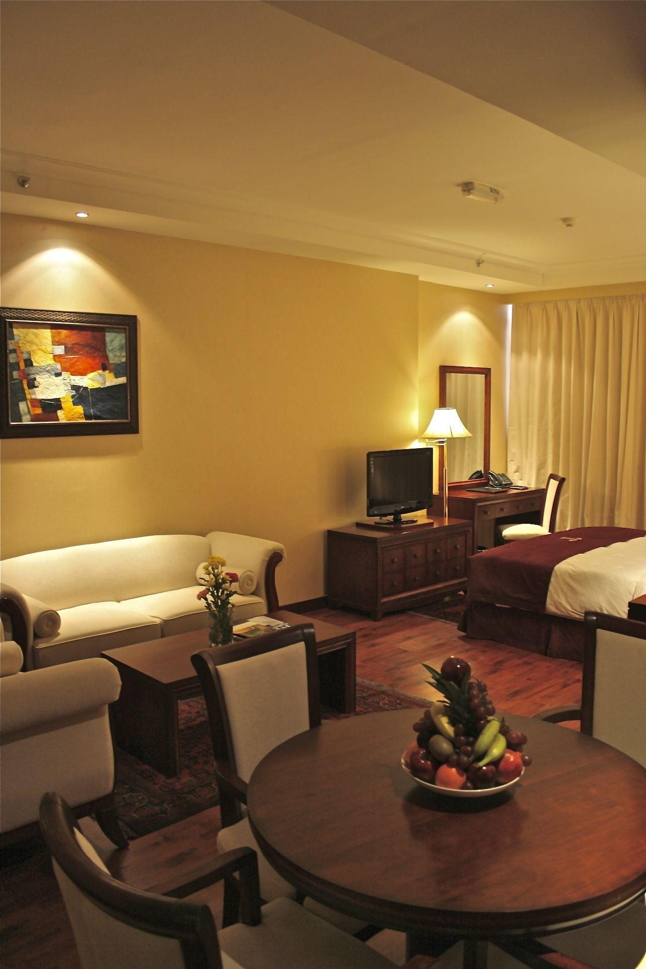 Trianon Royal Hotel Abu Dhabi Ngoại thất bức ảnh