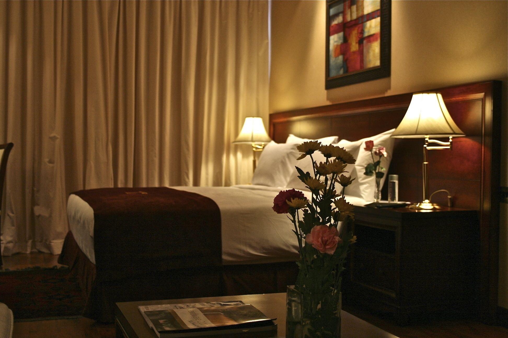 Trianon Royal Hotel Abu Dhabi Ngoại thất bức ảnh