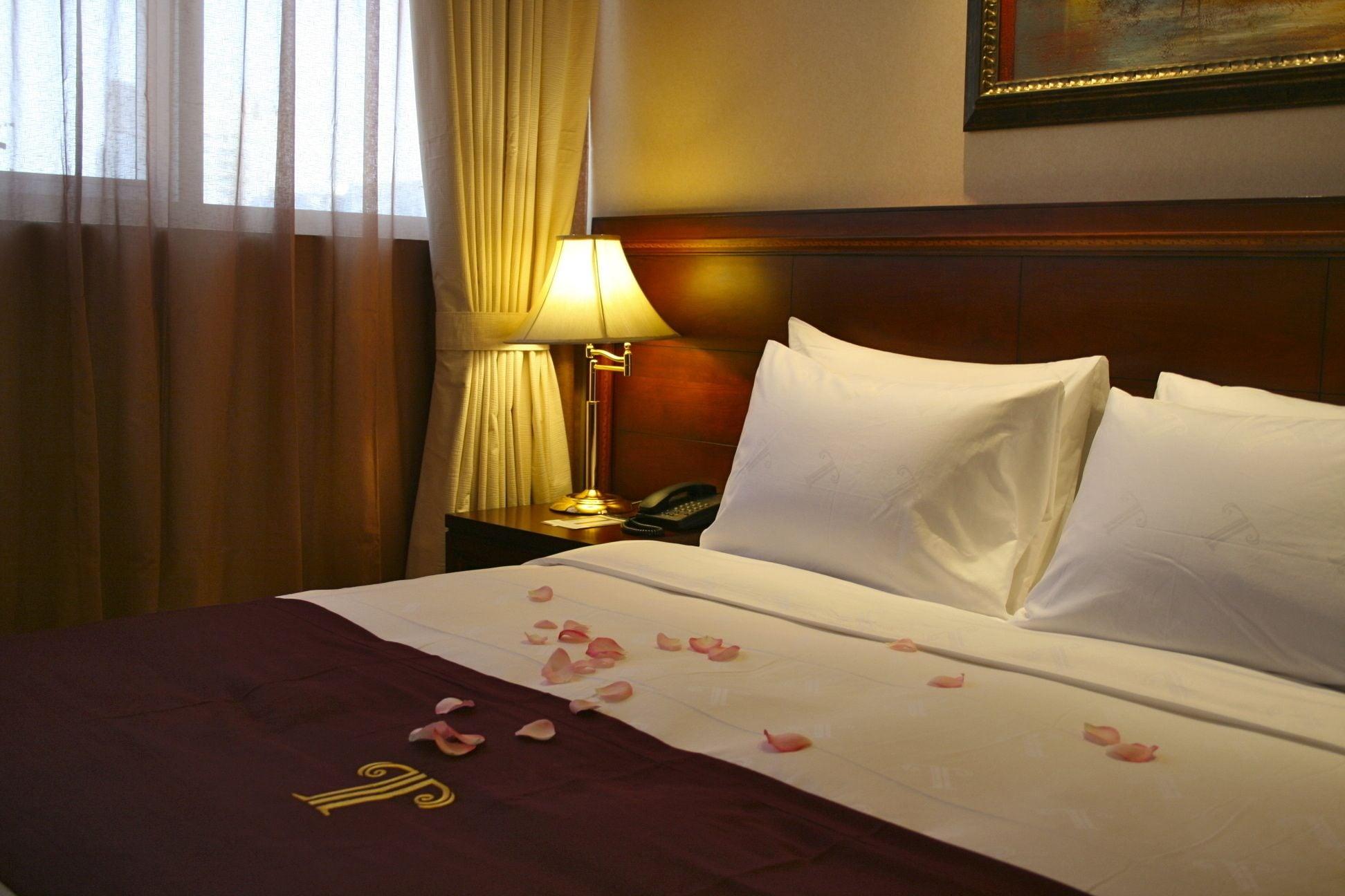 Trianon Royal Hotel Abu Dhabi Ngoại thất bức ảnh